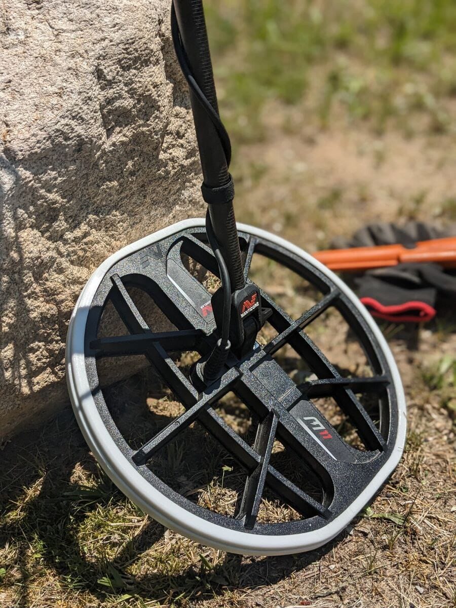 IMG_20250911_004917_107 بررسی تخصصی فلزیاب Minelab Manticore (ماینلب مانتیکور) | قدرتمندترین شکارچی طلا در جهان - موسوی آفیشیال